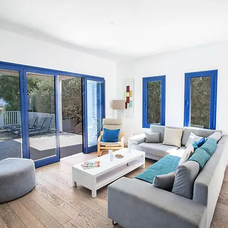 Villa Aegean 66 *